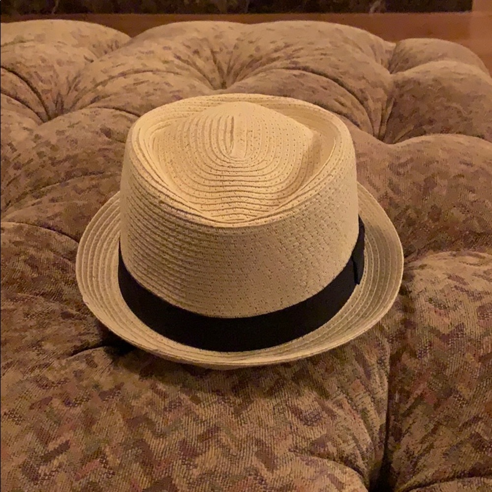 Straw paper Angela and william beach hat.